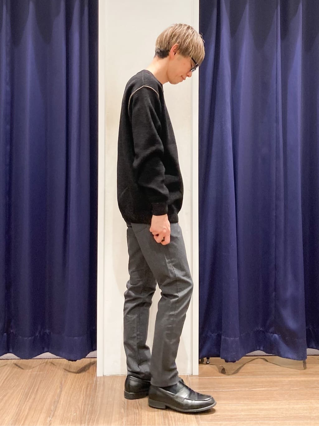 つーじーさんの「THE SHOP TK｜【大人の上品カジュアルを叶える】ハグするニット 洗濯機OK／6色展開」を使ったコーディネート