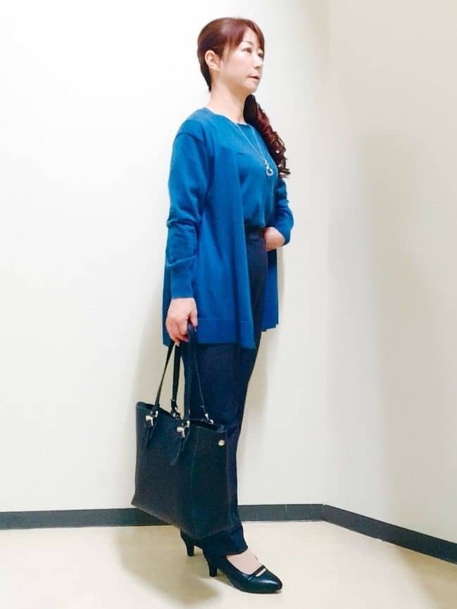花さんの「Reflect｜【ちくちくしない／アンサンブル可／通勤におすすめ◎】オフボディニット」を使ったコーディネート