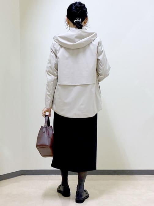  beni_gingerさんの「Reflect｜【すっきり見え／フード取り外し可／通勤におすすめ◎】ライティアウター」を使ったコーディネート