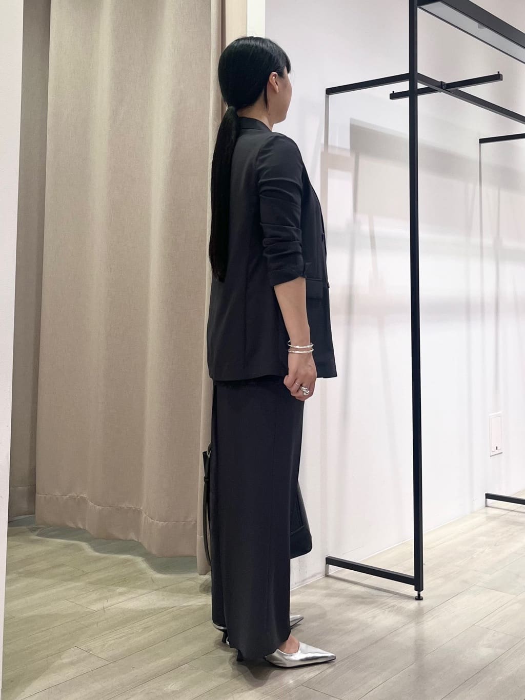 hasuさんの「INDIVI｜【軽く羽織れる！】ダブルジャケット」を使ったコーディネート