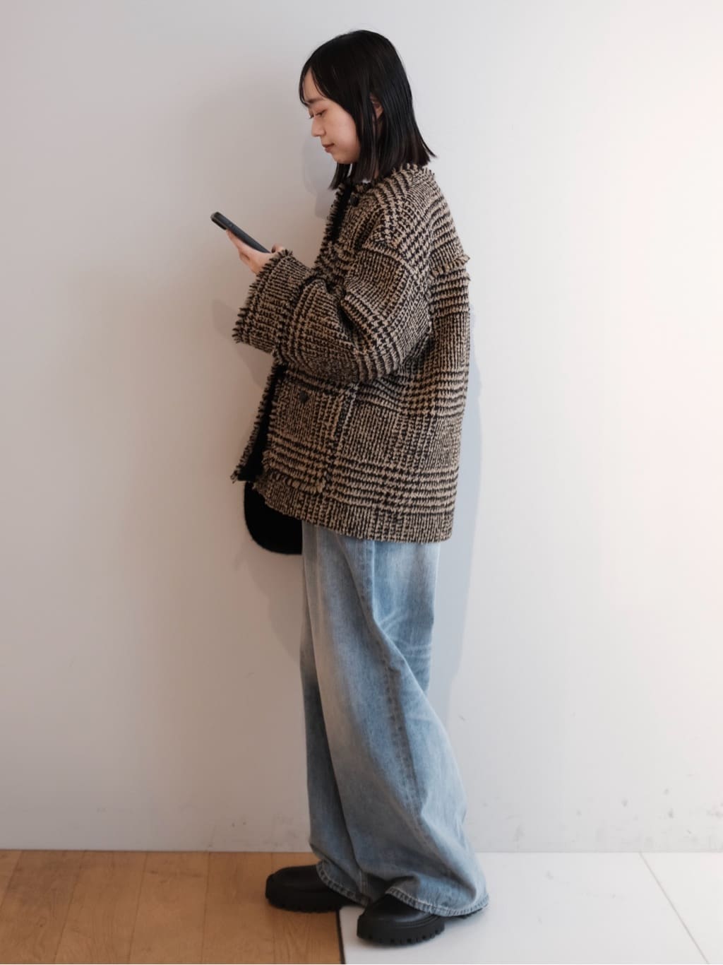 Kishimotoさんの「DRESSTERIOR｜◆Dhyana．（ディアナドット） バックファスナー チェルシーブーツ」を使ったコーディネート
