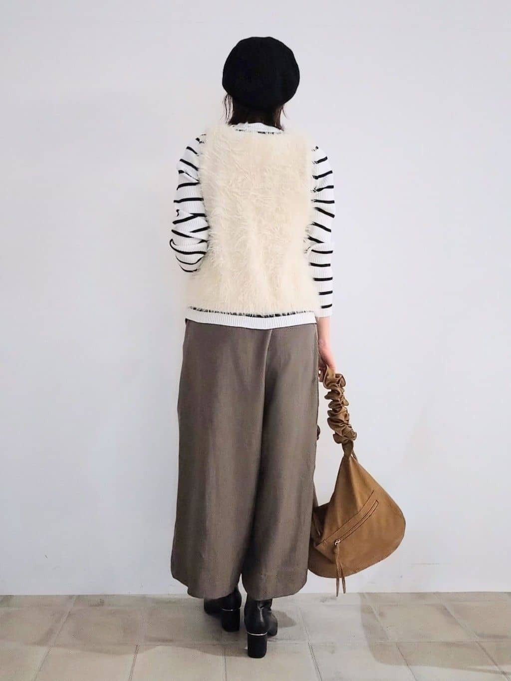 miomioさんの「SHOO･LA･RUE｜【着丈選べる/S-LL】スタイルアップが叶う ベルト付きワイドパンツ」を使ったコーディネート