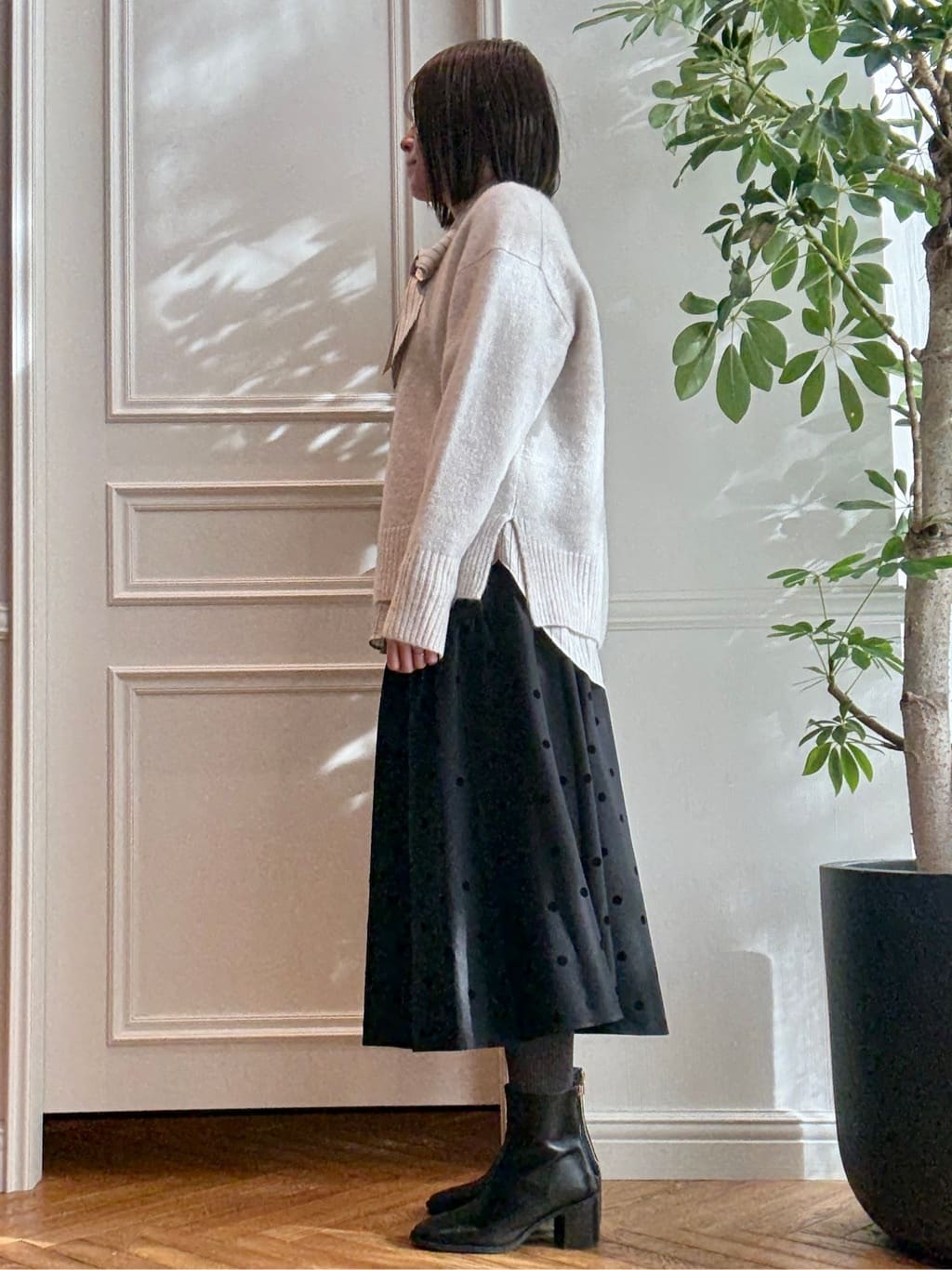 nakaoさんの「DRESSTERIOR｜アルパカブレンドVネックニット」を使ったコーディネート