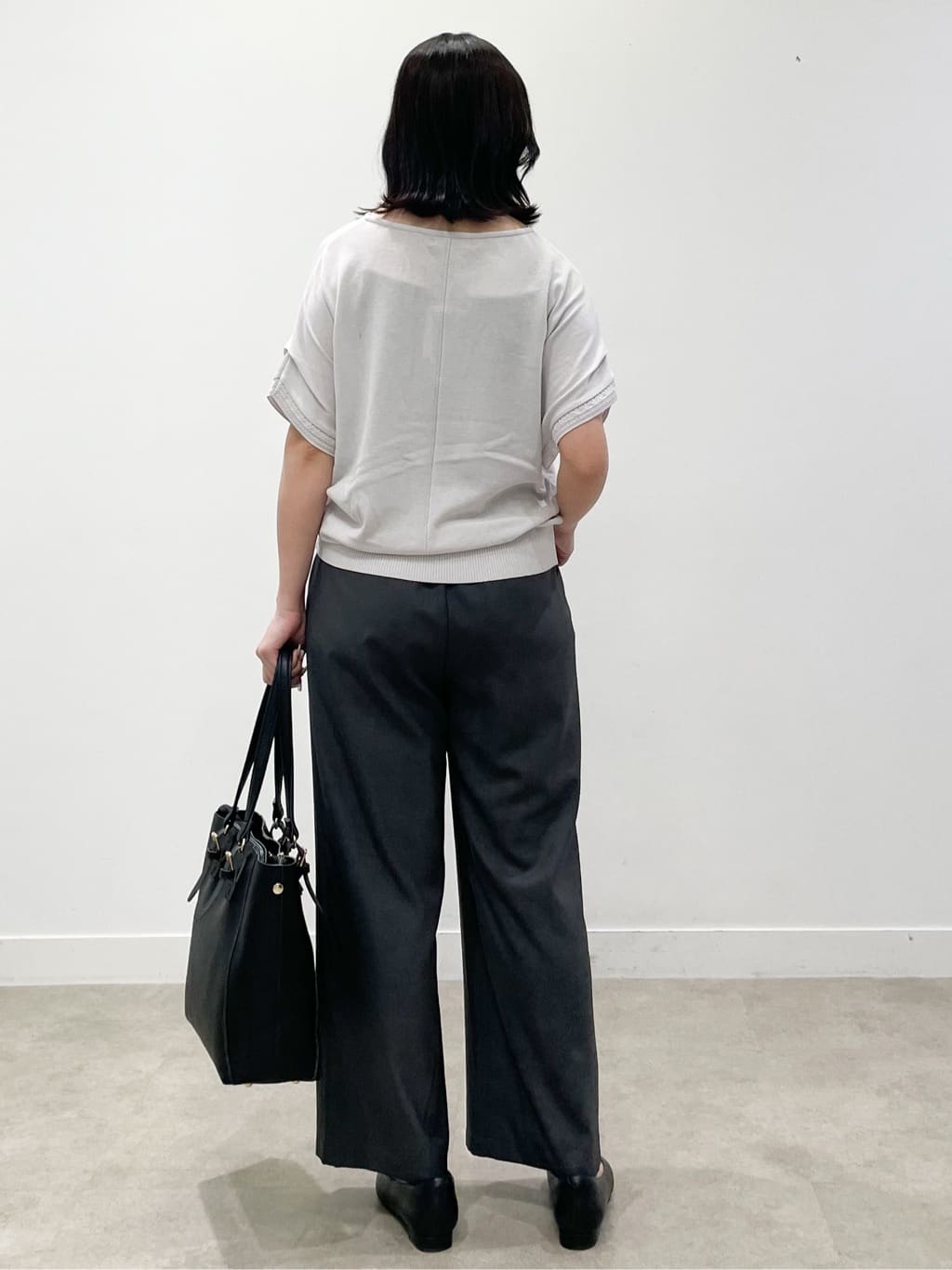 yukariさんの「Reflect｜【ウエスト総ゴム／セットアップ／単品使いOK◎】ベスト＋ストレートパンツセット」を使ったコーディネート