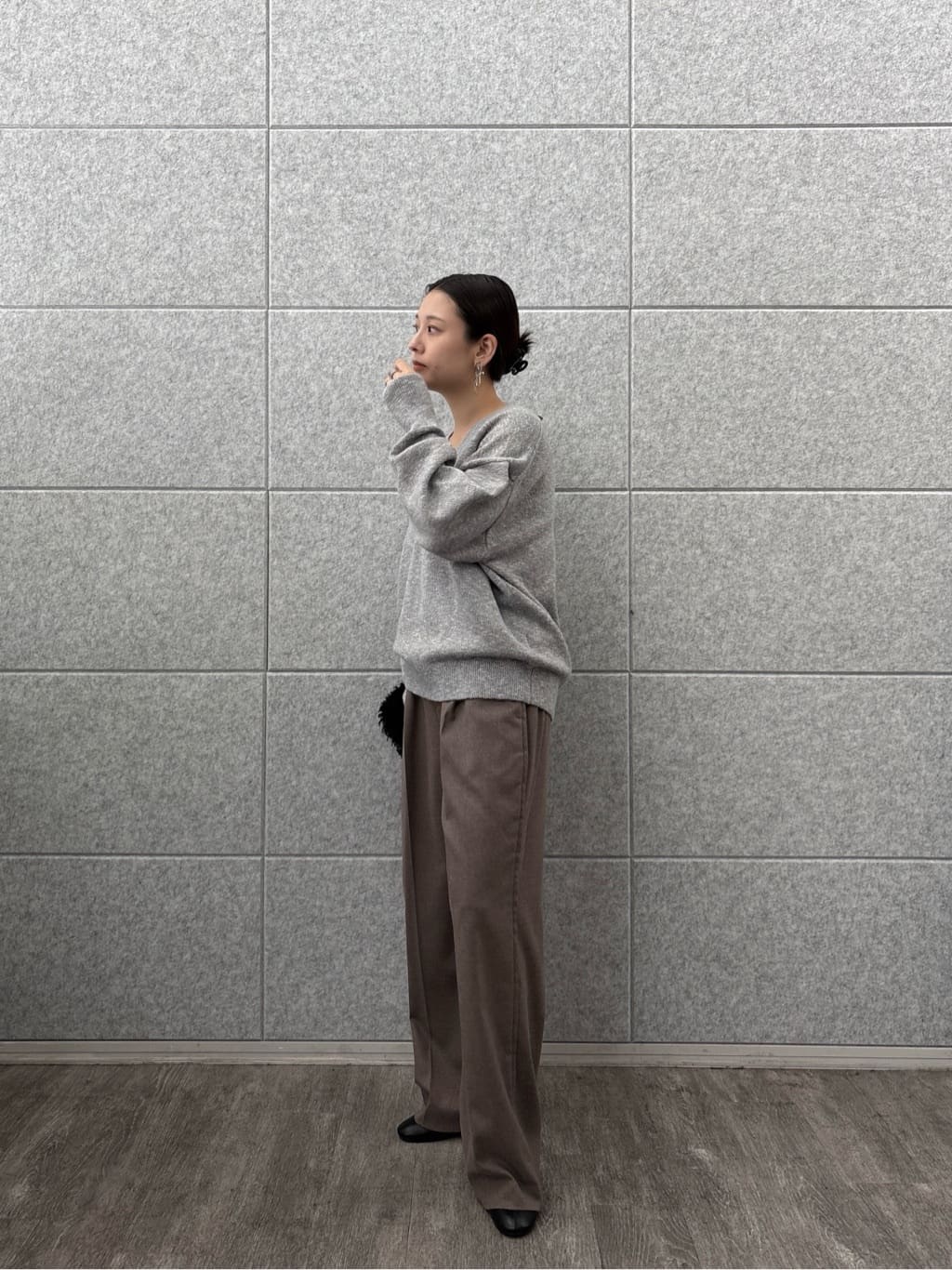 ayanoさんの「INDIVI｜Comfy SET UP｜イージーストレートスラックス【セットアップ対応／通勤／カセット服】」を使ったコーディネート