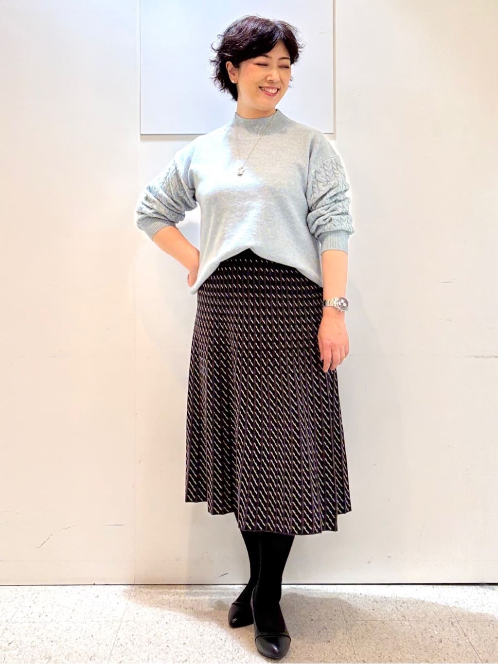 ヤスコさんの「Reflect｜【一枚で着映え◎／ゆったりシルエット】ラメ&times;スパンコールウール混ニット」を使ったコーディネート