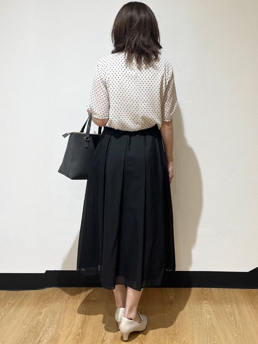 ayaさんの「Reflect｜【マシンウォッシュ可／セットアップ可】シアーボックスタックプリーツスカート」を使ったコーディネート