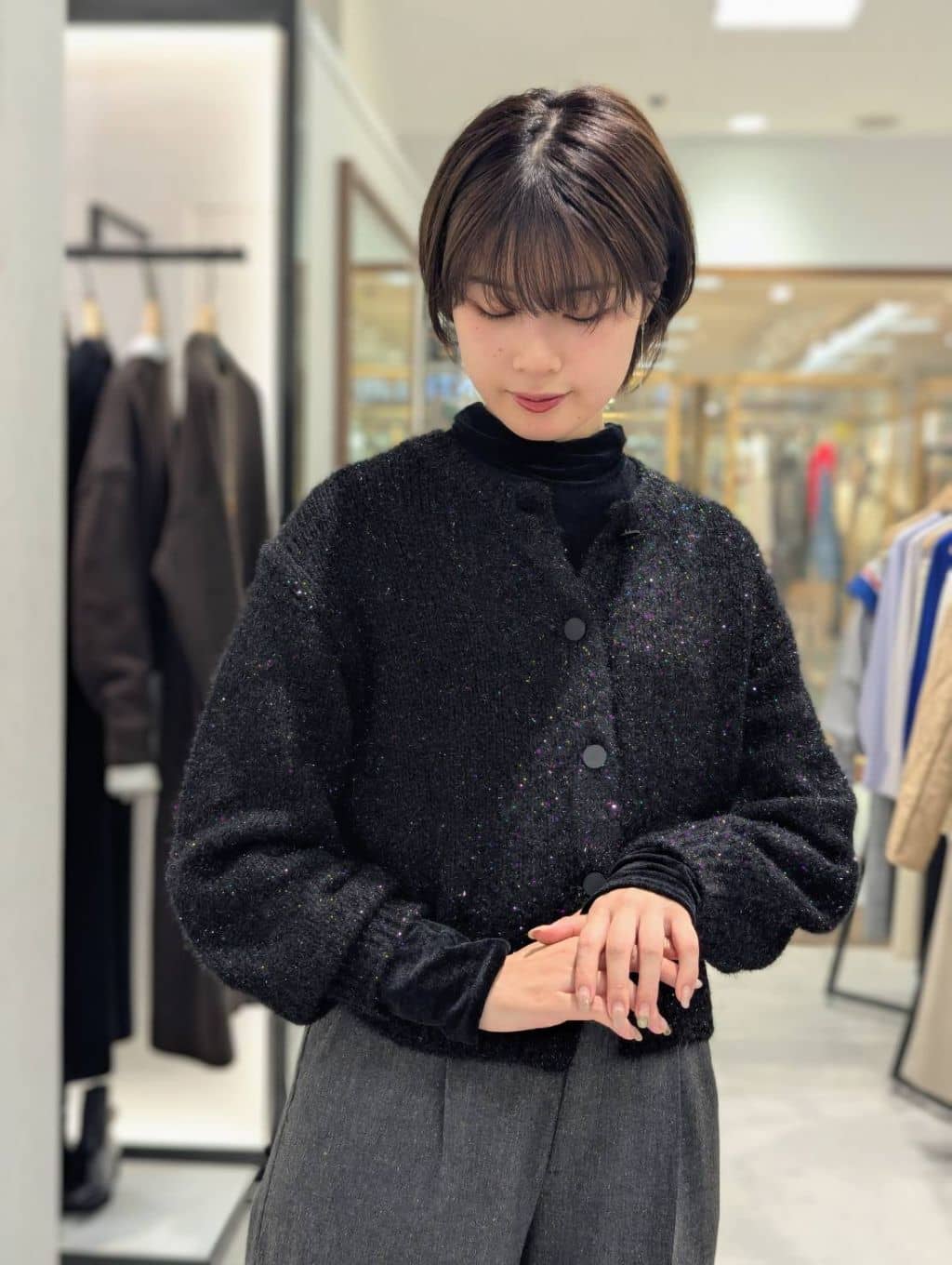 nonoさんの「UNTITLED｜【ハイネック/レイヤード/重ね着におすすめ】トリコットベロア シアーインナー」を使ったコーディネート