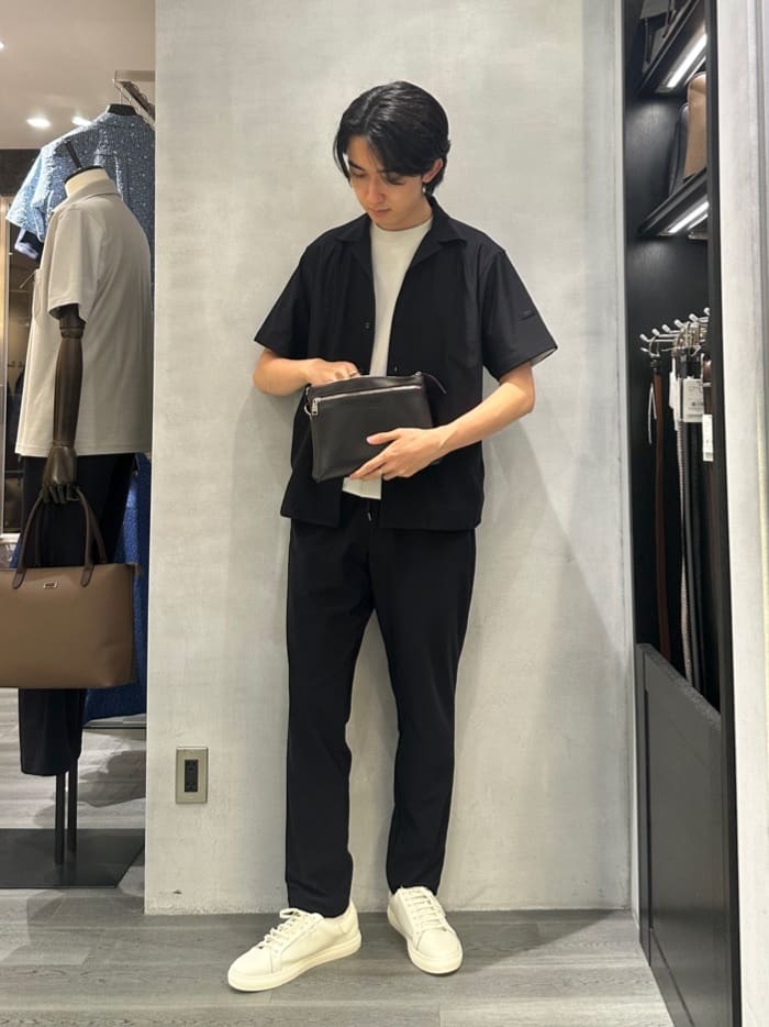 kotonaさんの「TAKEO KIKUCHI｜【COOL CITY WEAR】エアートール オープンカラーシャツ /接触冷感・通気性」を使ったコーディネート