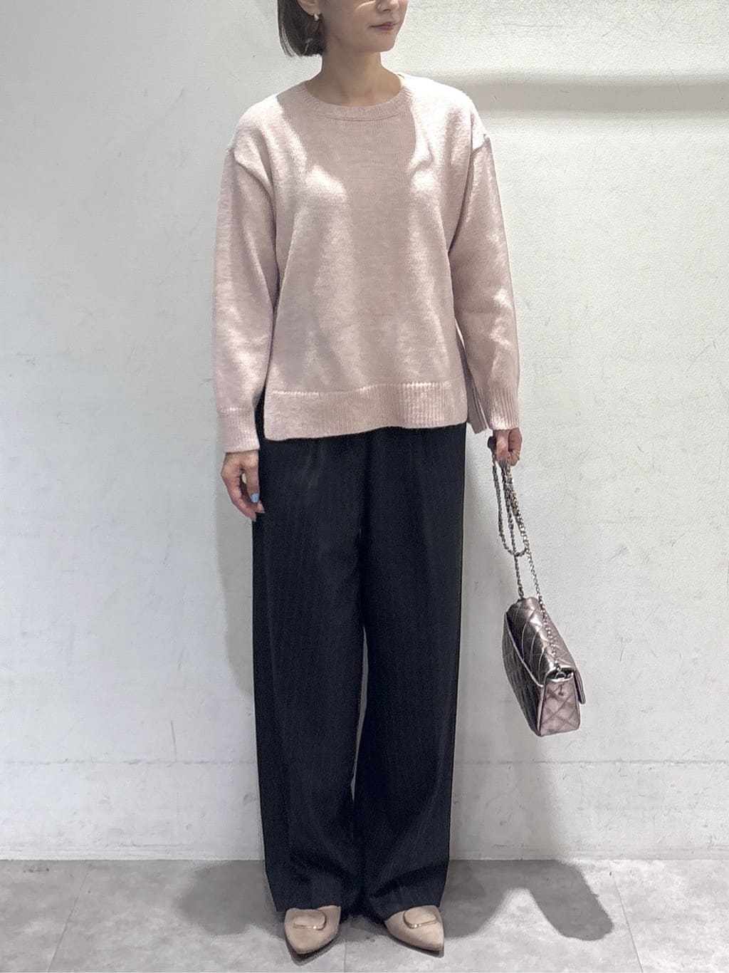 たけねぇさんの「OPAQUE.CLIP｜リラクシークルーネックニット【洗濯機OK】」を使ったコーディネート