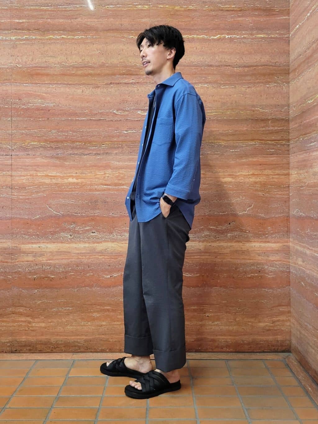 piroyaさんの「TAKEO KIKUCHI｜【抗菌防臭／5サイズ展開】ハイゲージポンチ Tシャツ」を使ったコーディネート
