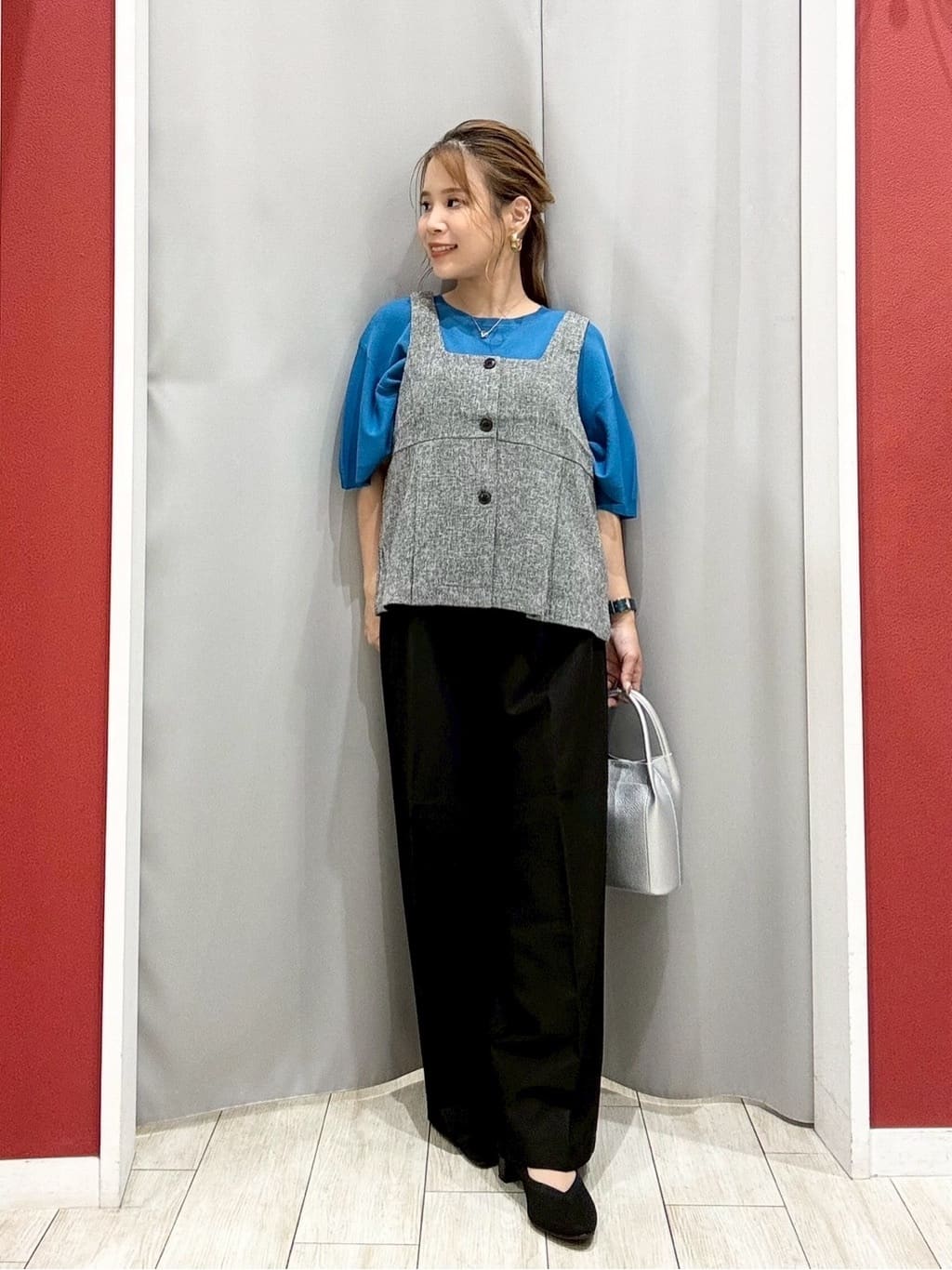 shioさんの「SHOO･LA･RUE｜【S-LL】女性らしさ漂うハートネック テレコ5分袖トップス」を使ったコーディネート