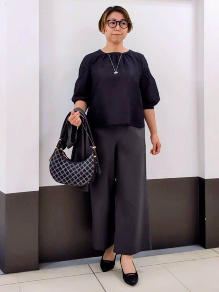 じゅりさんの「Reflect｜【ウエスト総ゴム／セットアップ／単品使いOK◎】ベスト＋ストレートパンツセット」を使ったコーディネート
