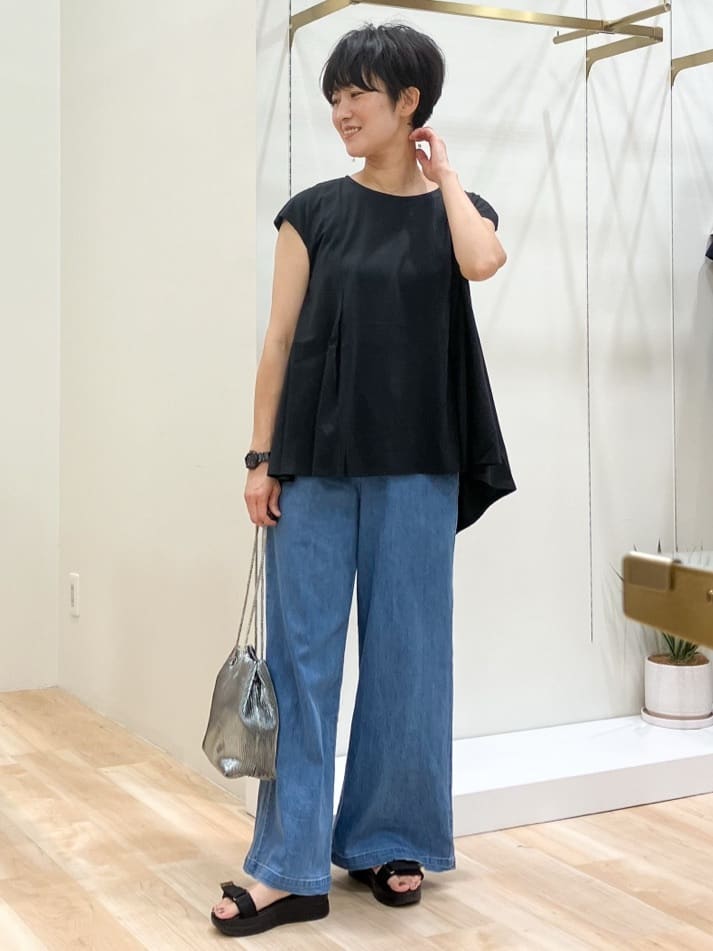 Keiさんの「grove｜すっきり見え　ペプラムフレンチスリーブカットソー」を使ったコーディネート