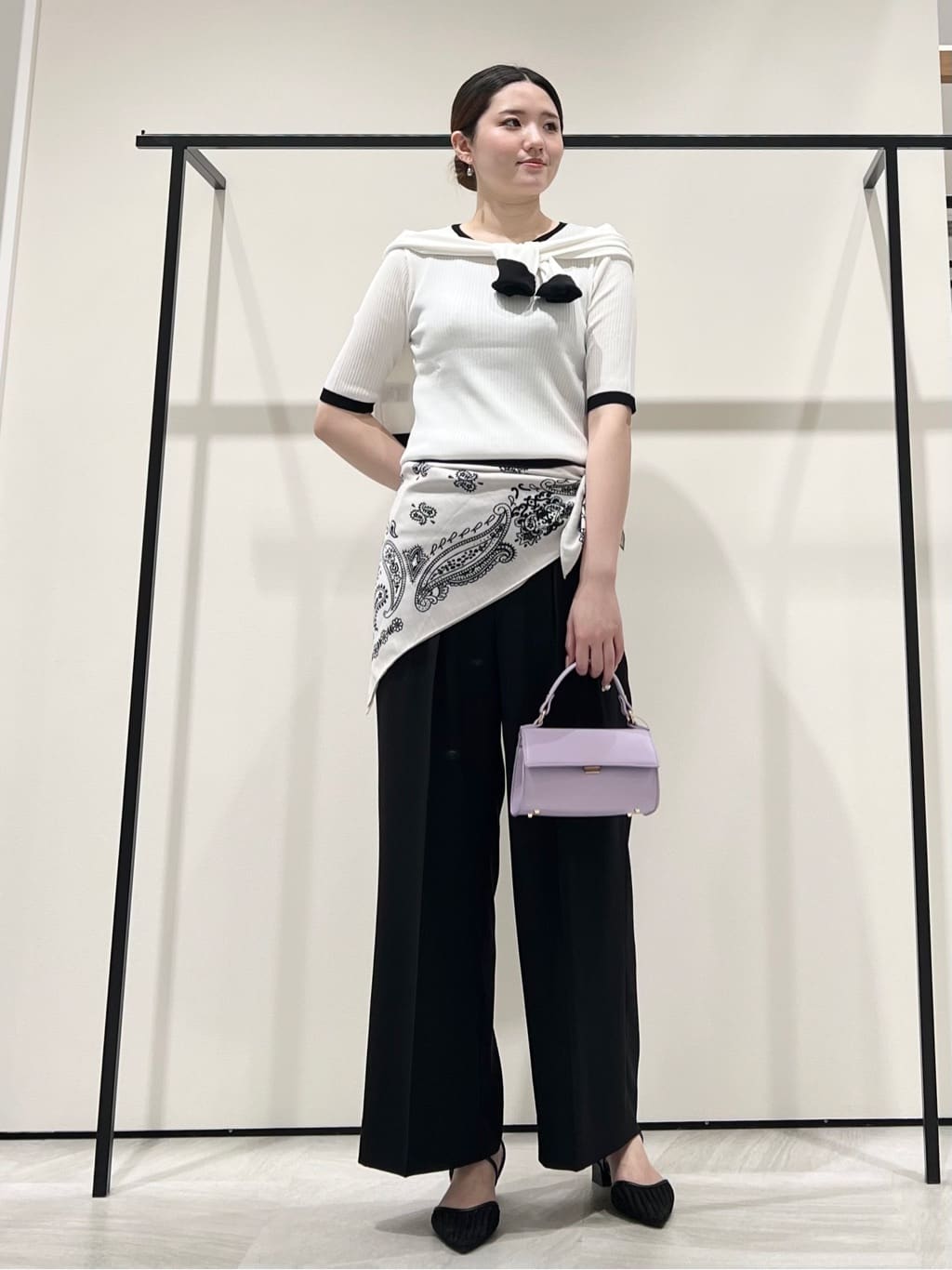 T.Kさんの「INDIVI｜【インナーで活躍／アンサンブル】クルーネック半袖ニット」を使ったコーディネート
