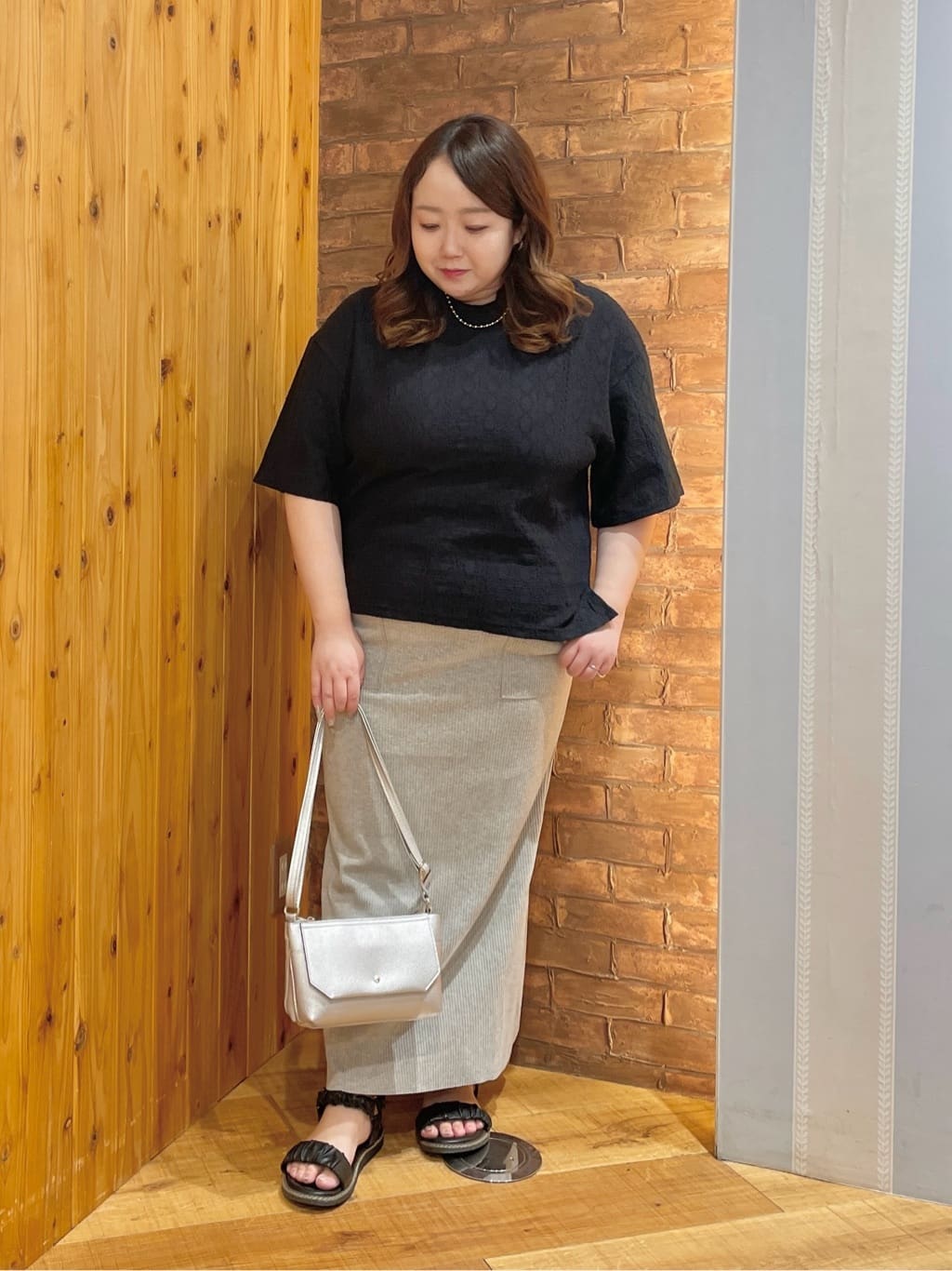 Risaさんの「SHOO･LA･RUE｜【5分袖】大人の魅力を惹きたてる レースカットソー」を使ったコーディネート