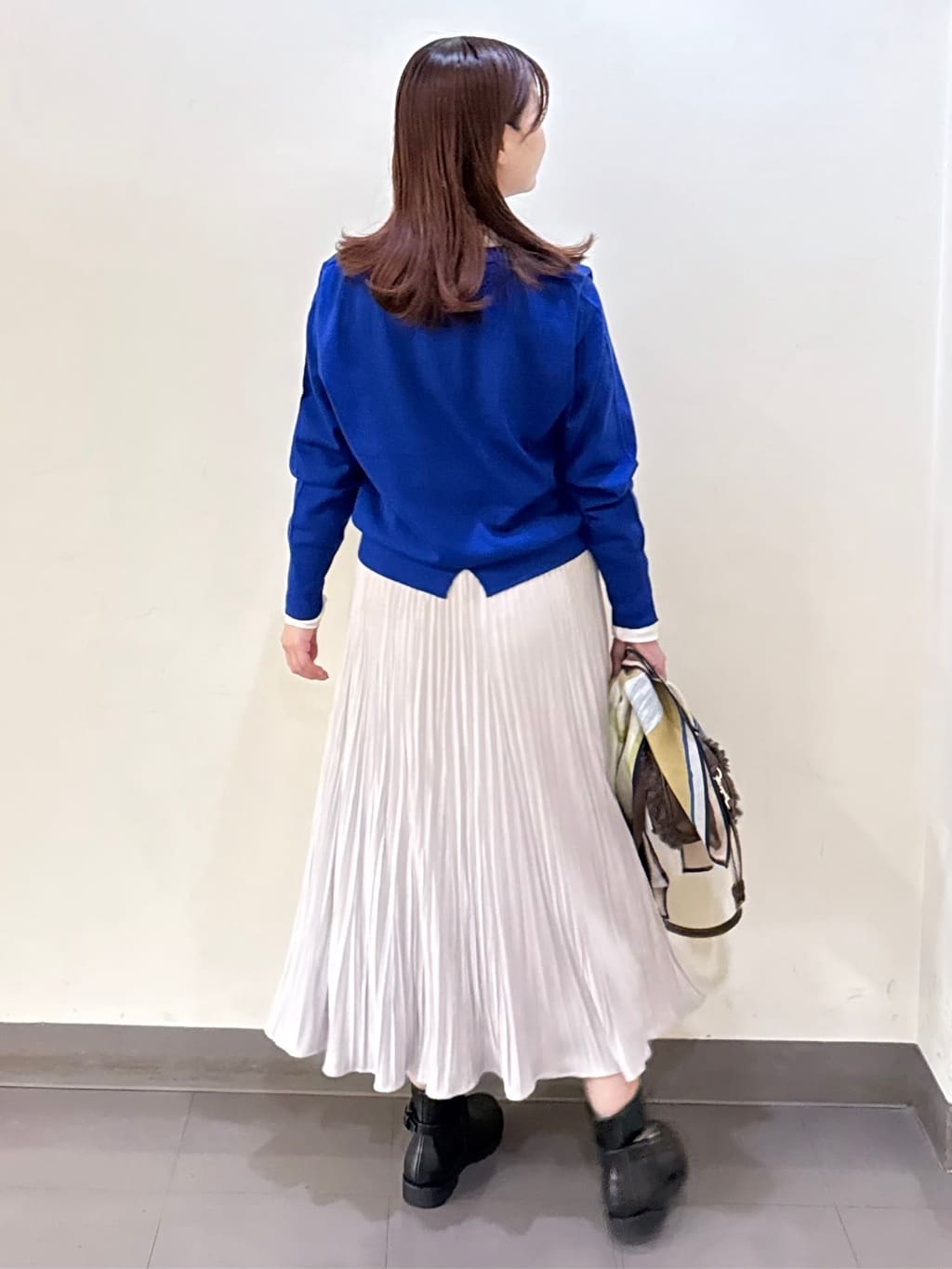 いくみさんの「UNTITLED｜【ハイネック/レイヤード/重ね着におすすめ】トリコットベロア シアーインナー」を使ったコーディネート