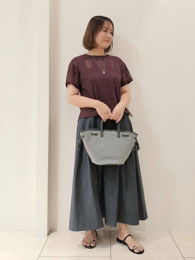 naokoさんの「UNTITLED｜【セットアップ可/エレガント】シアーチェックTブラウス」を使ったコーディネート