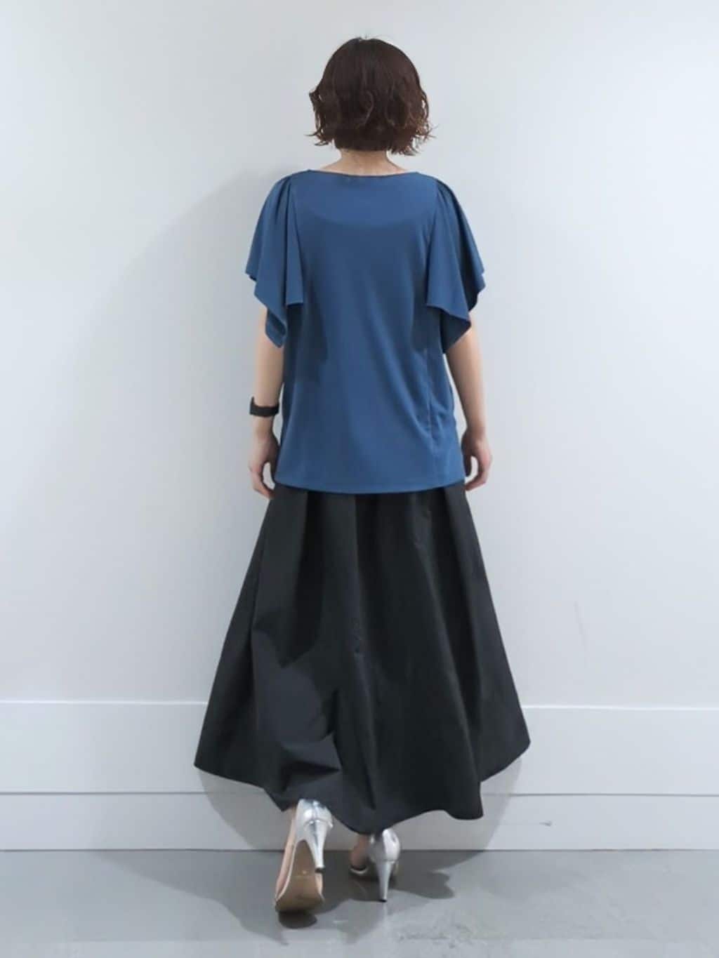 ミズタさんの「UNTITLED｜【きれいめ／接触冷感／日本製】ハンカチスリーブプルオーバー」を使ったコーディネート