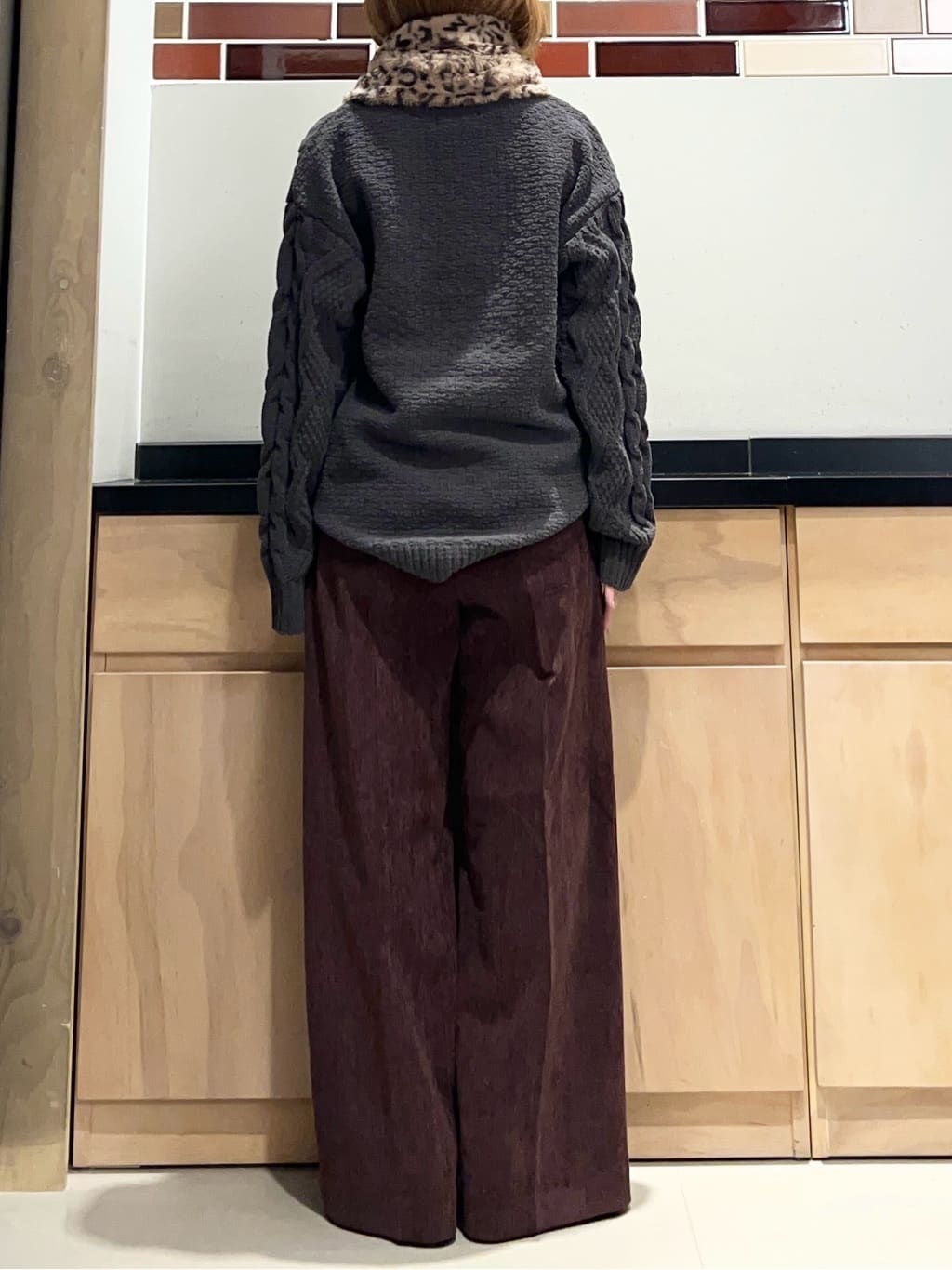 かのさんの「THE SHOP TK｜【洗える】冬のコーデを盛り上げる マットモール ケーブルニット」を使ったコーディネート