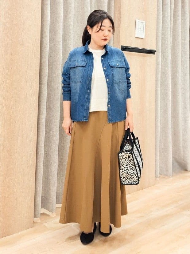 ふるさんの「grove｜最終お値下げ！！【洗える/毛玉軽減】天竺ラグランスリーブプルオーバー」を使ったコーディネート