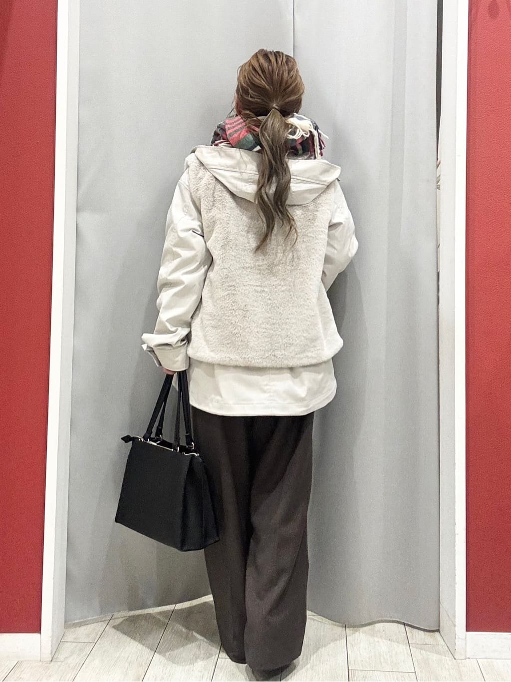 shioさんの「SHOO･LA･RUE｜【S-LL/ゆったり】ふわふわシャギー 大人レディなニット」を使ったコーディネート