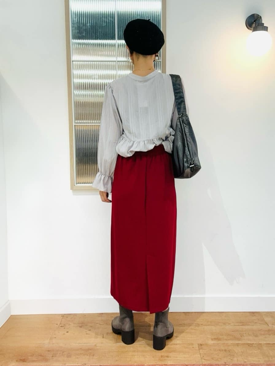 えまんさんの「SHOO･LA･RUE｜【S-LL】大人フェミニン ペプラム風フリルブラウス」を使ったコーディネート