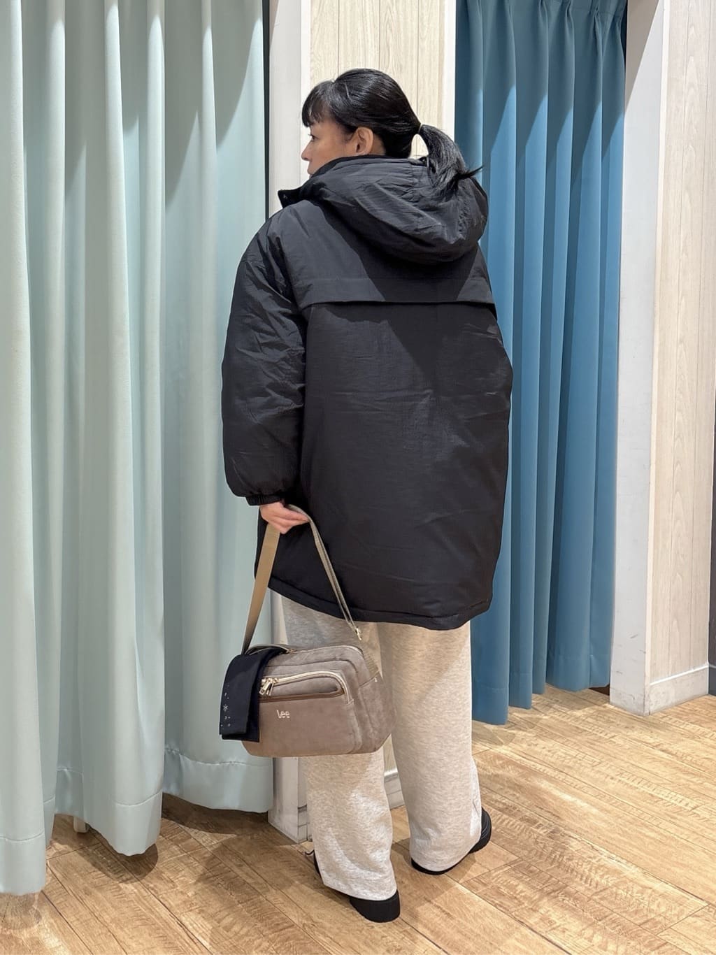 わかさんの「SHOO･LA･RUE｜【洗濯機可/S-LL】シルエットが変えられる 楽ちんスウェットパンツ」を使ったコーディネート