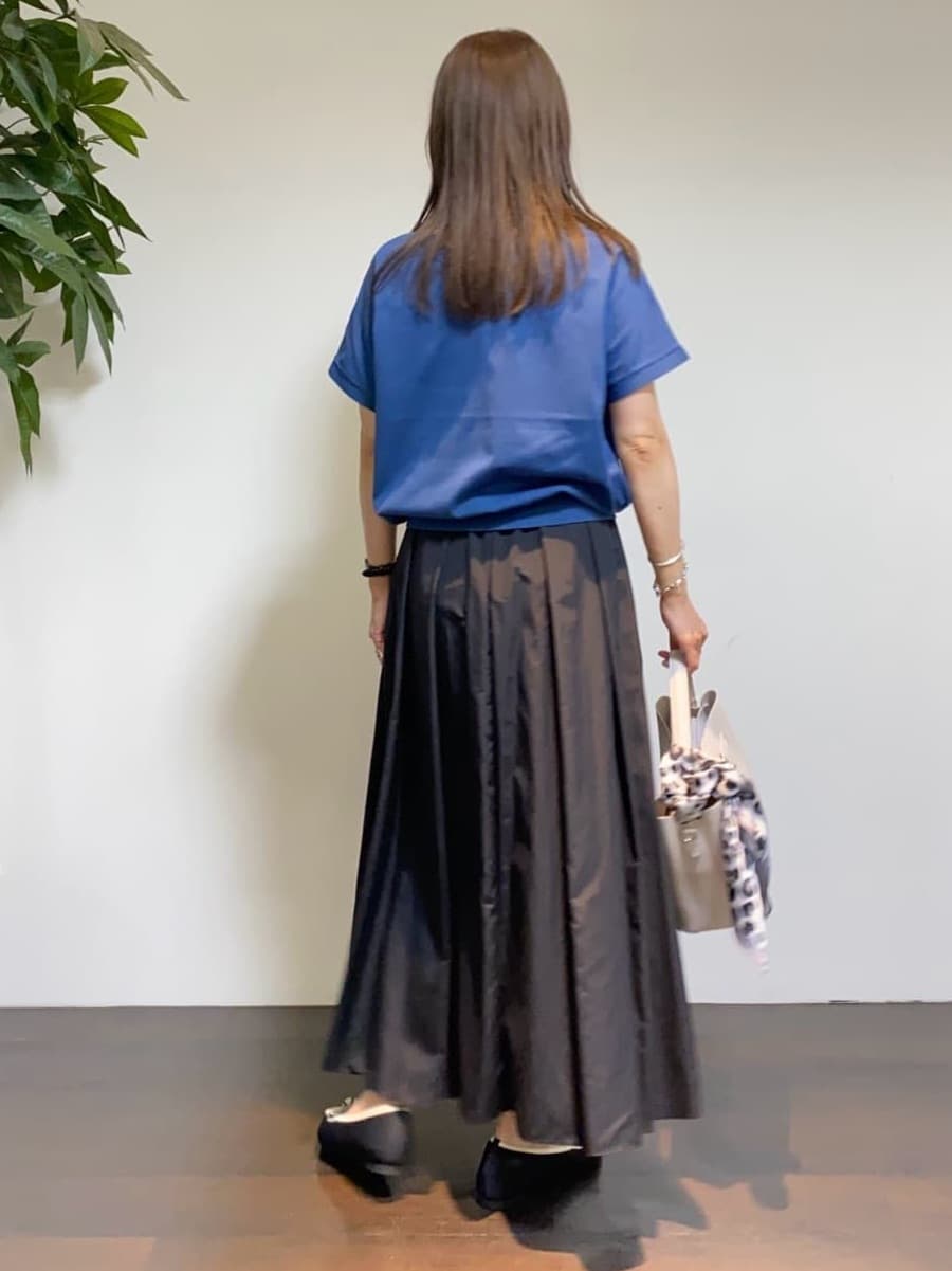 tomoさんの「UNTITLED｜【洗える/前後2WAY】ネックプルオーバーニット」を使ったコーディネート