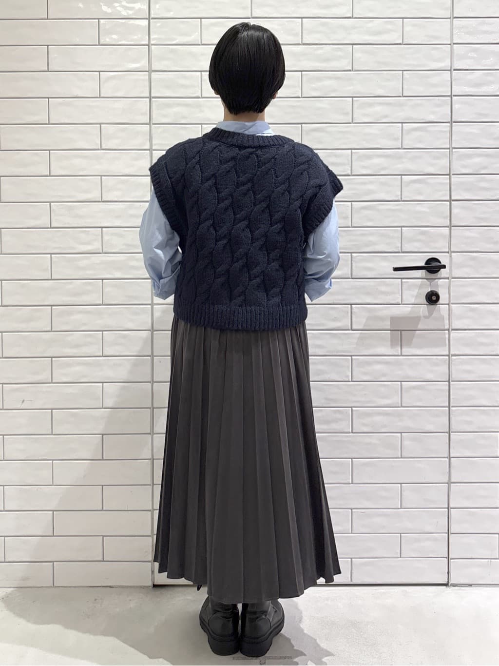 ayumiさんの「OPAQUE.CLIP｜ポケット刺繍レギュラーカラーシャツ【洗濯機OK】」を使ったコーディネート