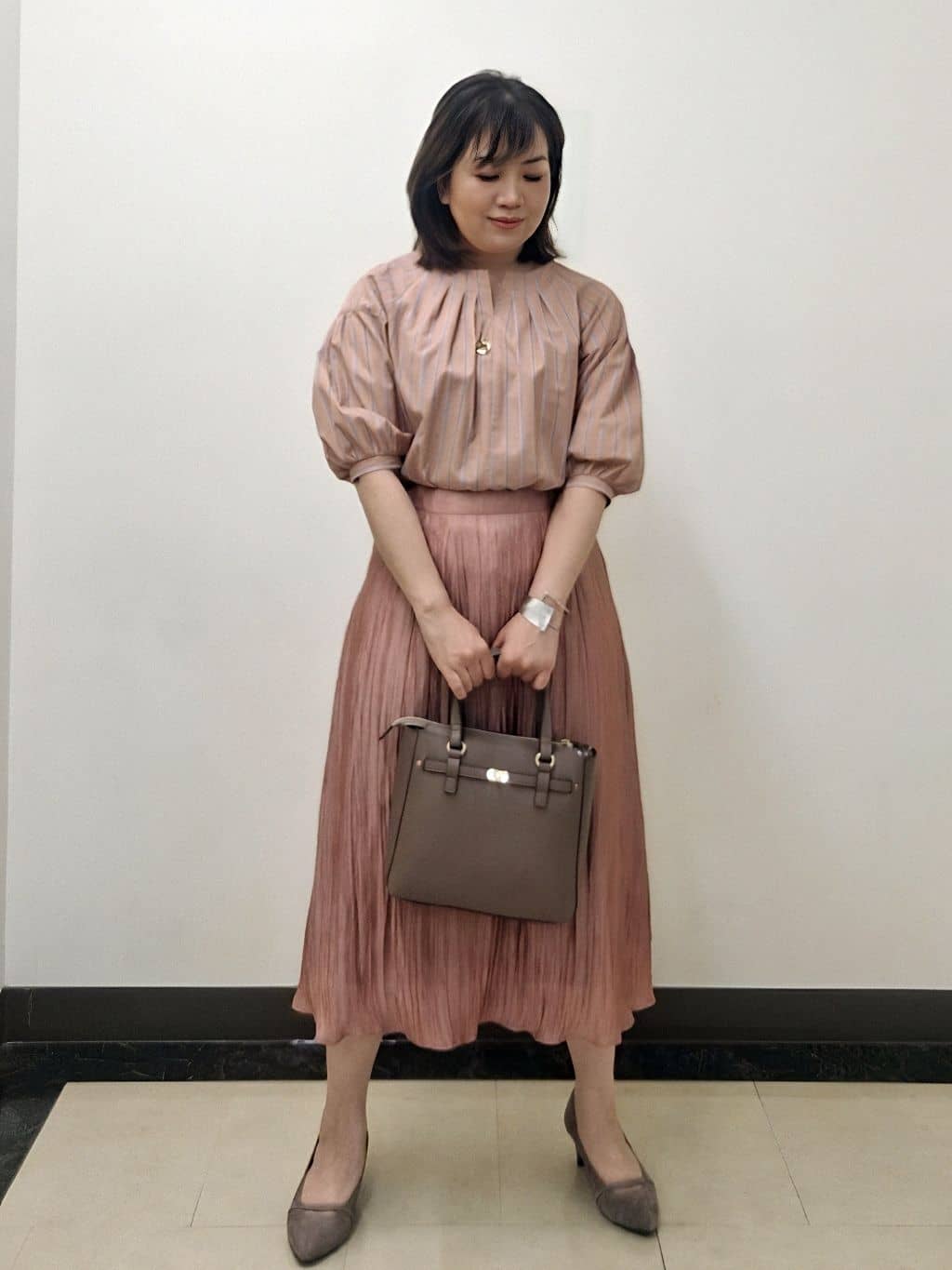 S.xuliさんの「Reflect｜【華やかな揺れ感】ワッシャー加工タックフレアロングスカート」を使ったコーディネート