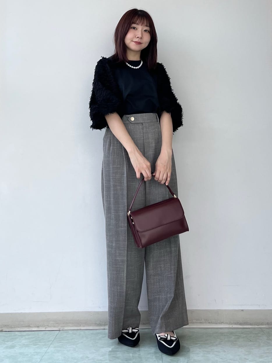KAHOさんの「UNTITLED｜【丸首/Tシャツ風/短丈】シャギースリーブ ポンチカットソー」を使ったコーディネート
