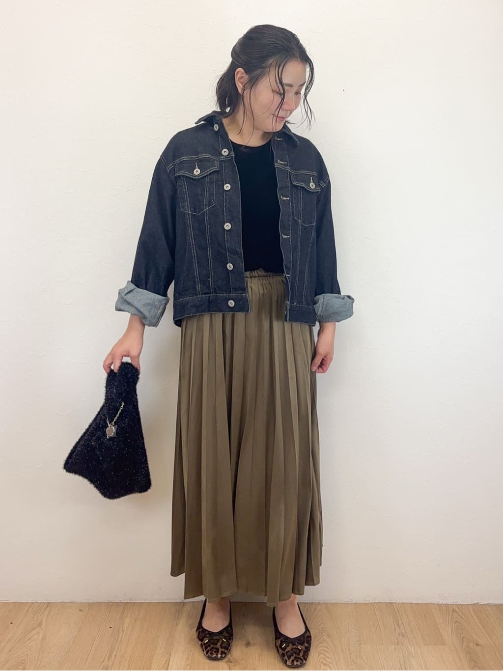 Takeさんの「OPAQUE.CLIP｜フロッキーチュールTシャツ【洗濯機洗い可】」を使ったコーディネート