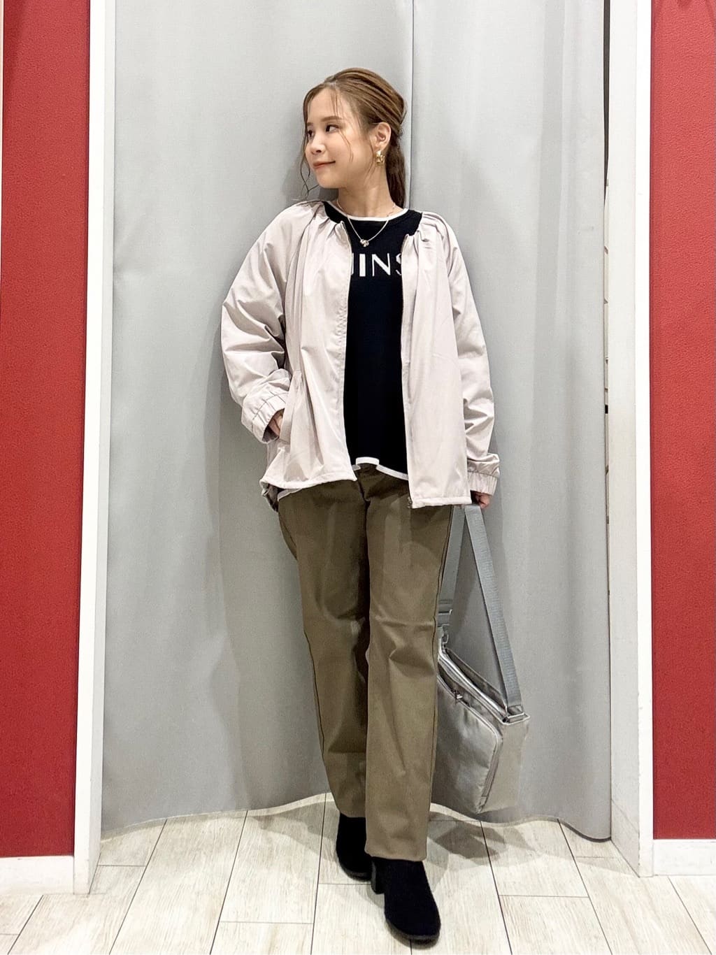 shioさんの「SHOO･LA･RUE｜【S-LL】オンとオフどちらにも使える 軽量なノーカラーブルゾン」を使ったコーディネート