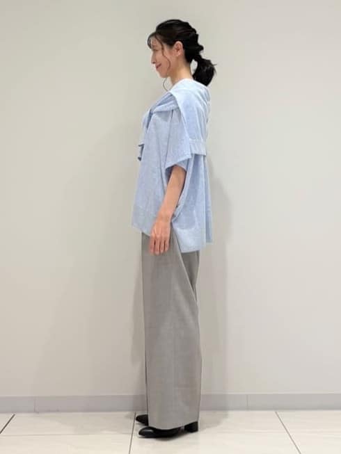 kayoさんの「INDIVI｜【程よいシアー素材/洗える】バイカラーラメカーディガン」を使ったコーディネート