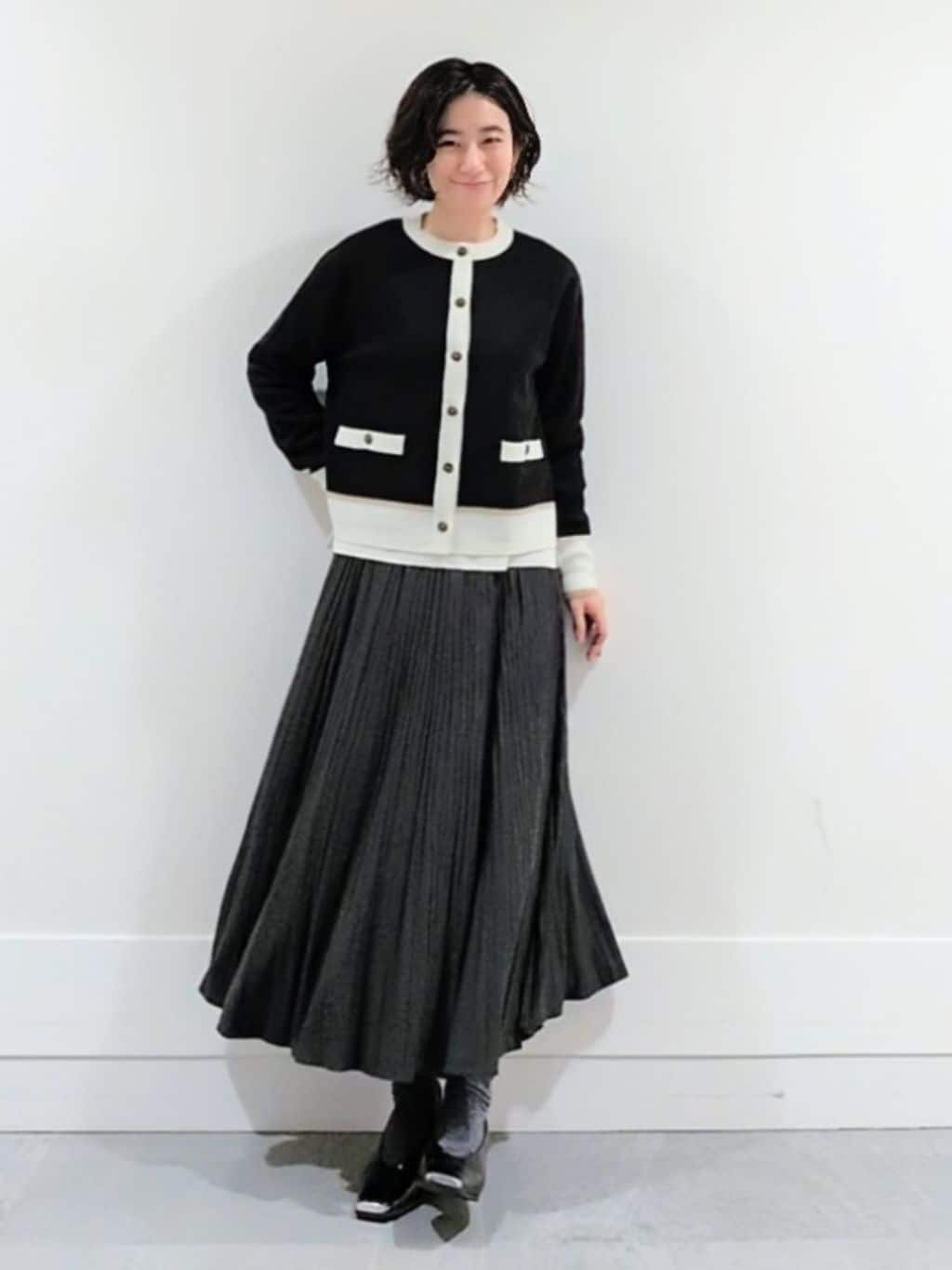 ミズタさんの「UNTITLED｜【アンサンブル可/ジャケット風】ウールミラノリブカーディガン」を使ったコーディネート