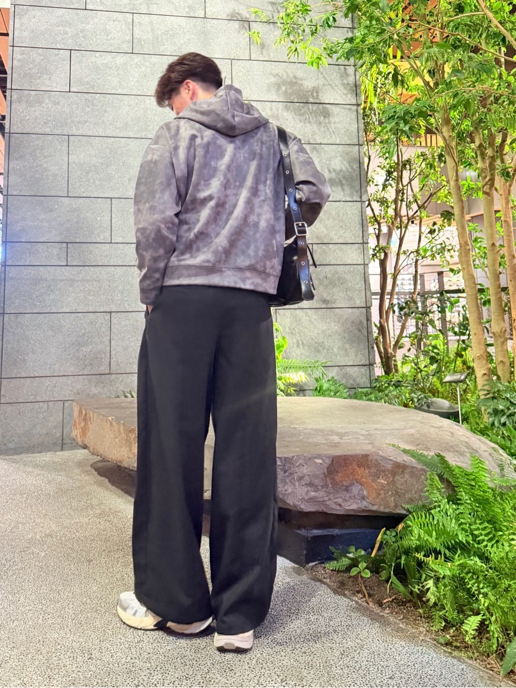 HARUさんの「tk.TAKEO KIKUCHI｜ヴィンテージライクプリント ジップパーカー」を使ったコーディネート