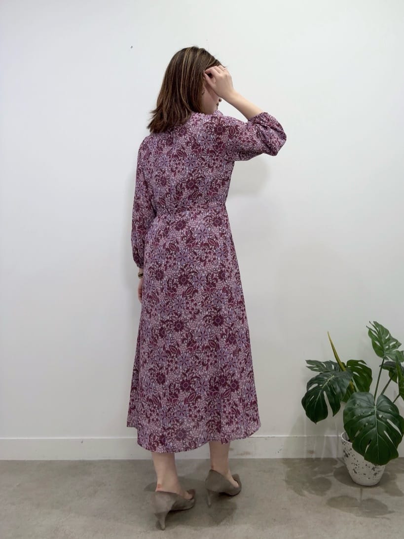 Suma Una本部スタッフさんの「SunaUna｜◆【co creation and yours／SS～L】レースプリーツワンピース」を使ったコーディネート