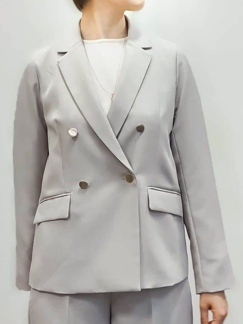 やまちゃんさんの「grove｜【カセット服】ダブルブレストテーラードジャケット」を使ったコーディネート