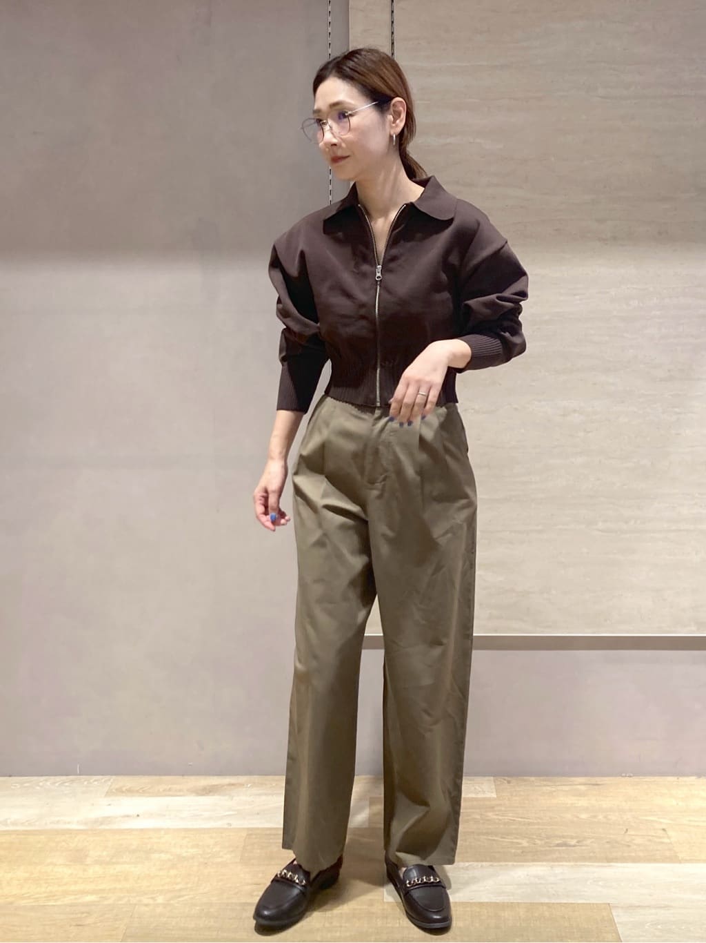 たけねぇさんの「OPAQUE.CLIP｜カーブタックパンツ【洗濯機洗い可】」を使ったコーディネート