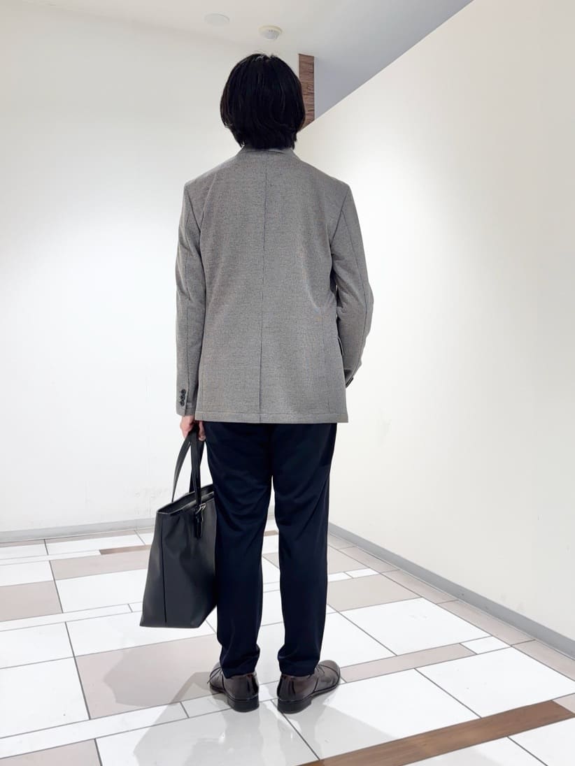 及川さんの「TAKEO KIKUCHI｜ピンジャージ 千鳥 ジャケット」を使ったコーディネート