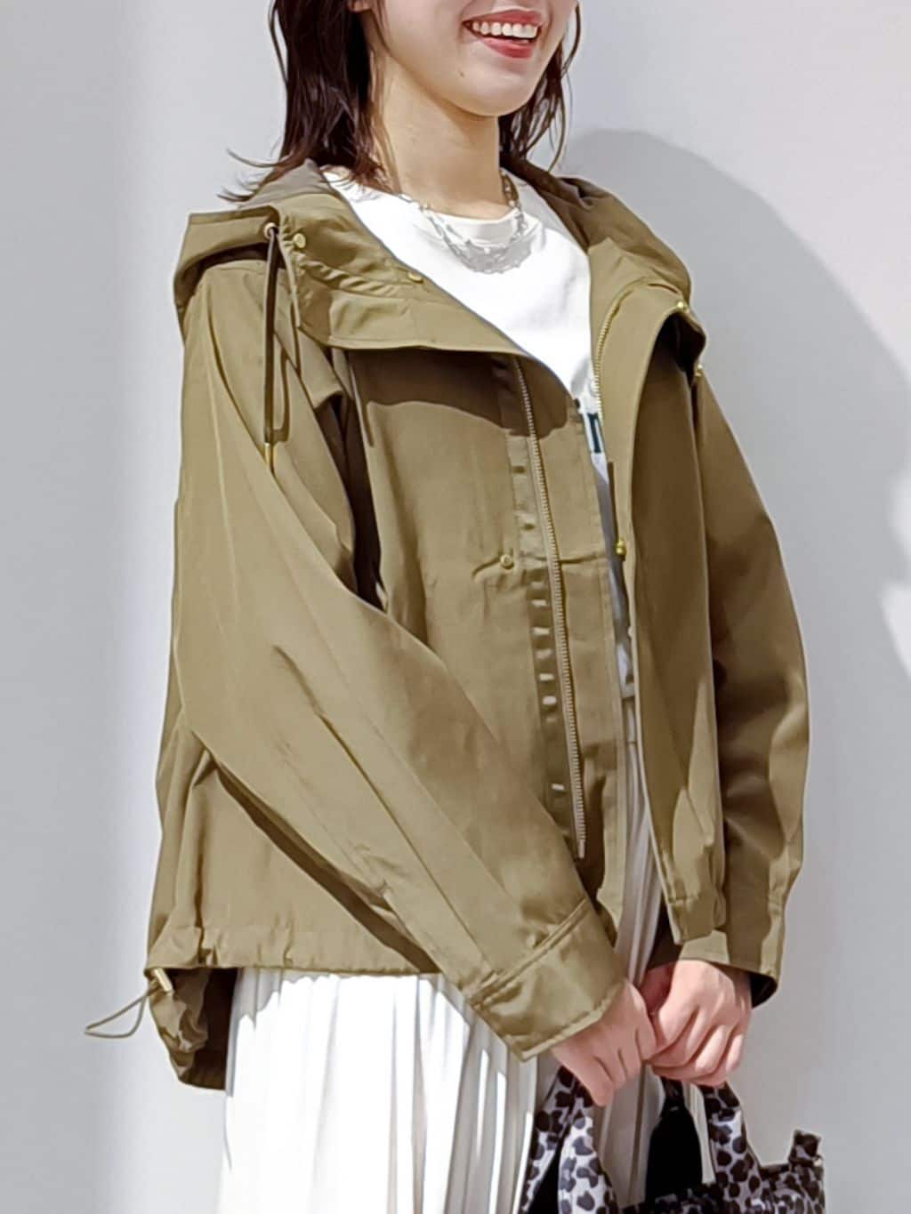 のんさんの「OPAQUE.CLIP｜ロングロゴTシャツ【洗濯機OK】」を使ったコーディネート