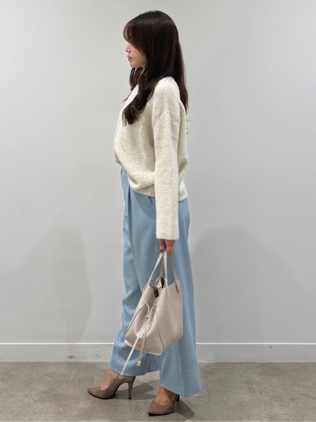 MISAKIさんの「COUP DE CHANCE｜【手洗い可】スパンコール付ニットトップス」を使ったコーディネート