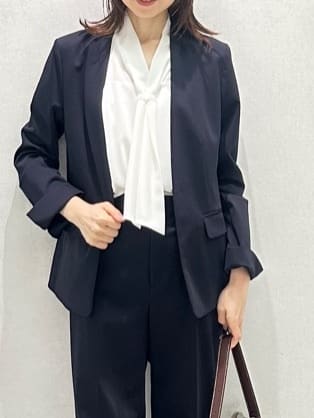 Miwaさんの「UNTITLED｜◆【通勤/オフィス/二の腕カバー】ボウタイブラウス」を使ったコーディネート