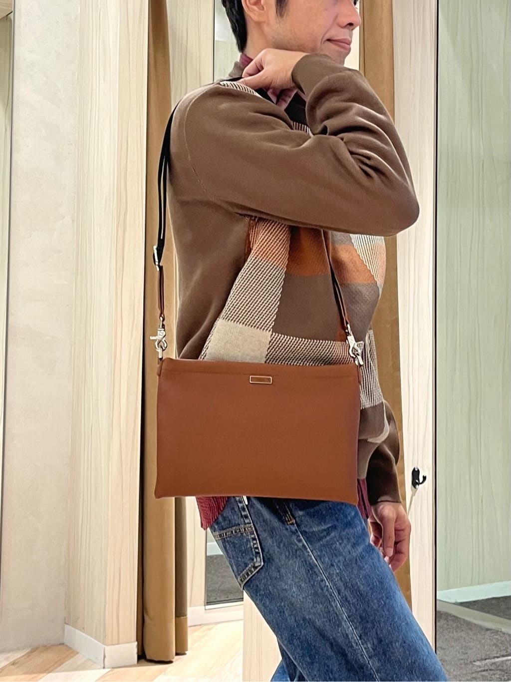 URAさんの「TAKEO KIKUCHI｜【Made in JAPAN】ビッグチェック＆スライドパズル柄 ニット」を使ったコーディネート