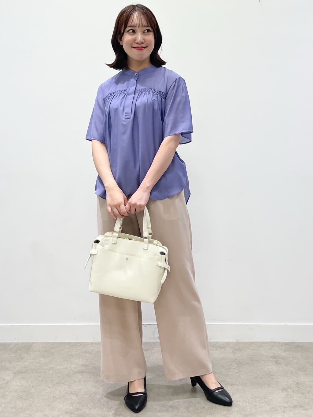 yukariさんの「Reflect｜【選べる5色◎／マシンウォッシュ可】シャーリングデザインブラウス」を使ったコーディネート
