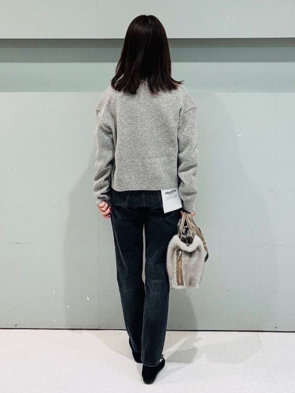 makiさんの「UNTITLED｜【洗える/コットン100%】グラフィックロンT」を使ったコーディネート
