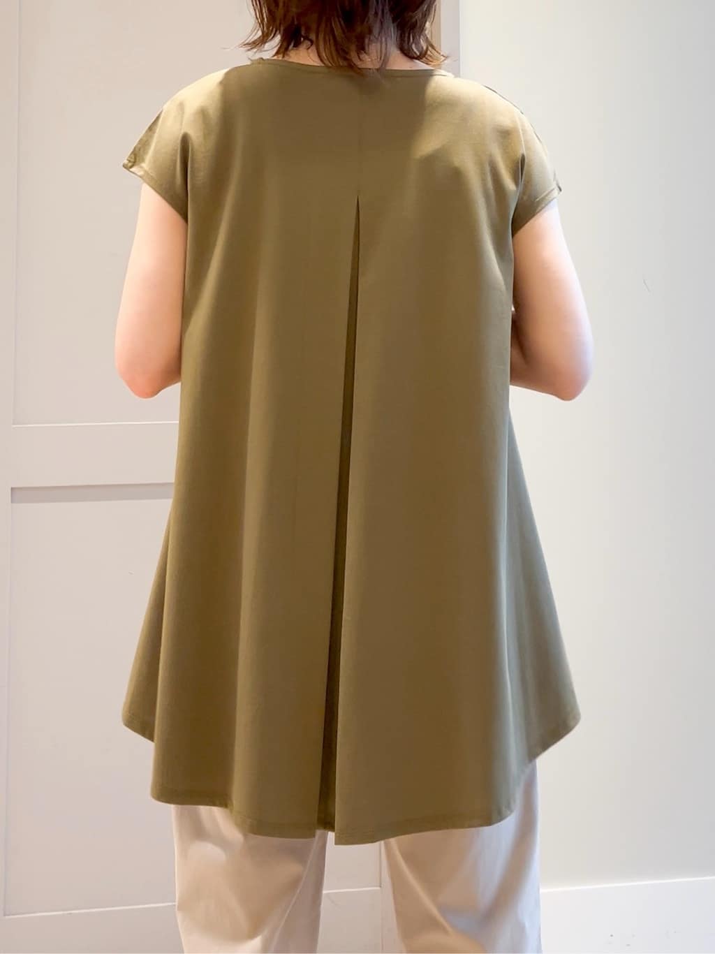 yamakoさんの「grove｜【冷感】サマーハイパーストレッチテーパードパンツ」を使ったコーディネート