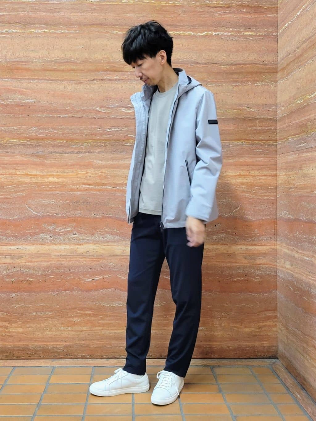 piroyaさんの「TAKEO KIKUCHI｜ストレッチ テーラードＴシャツ」を使ったコーディネート
