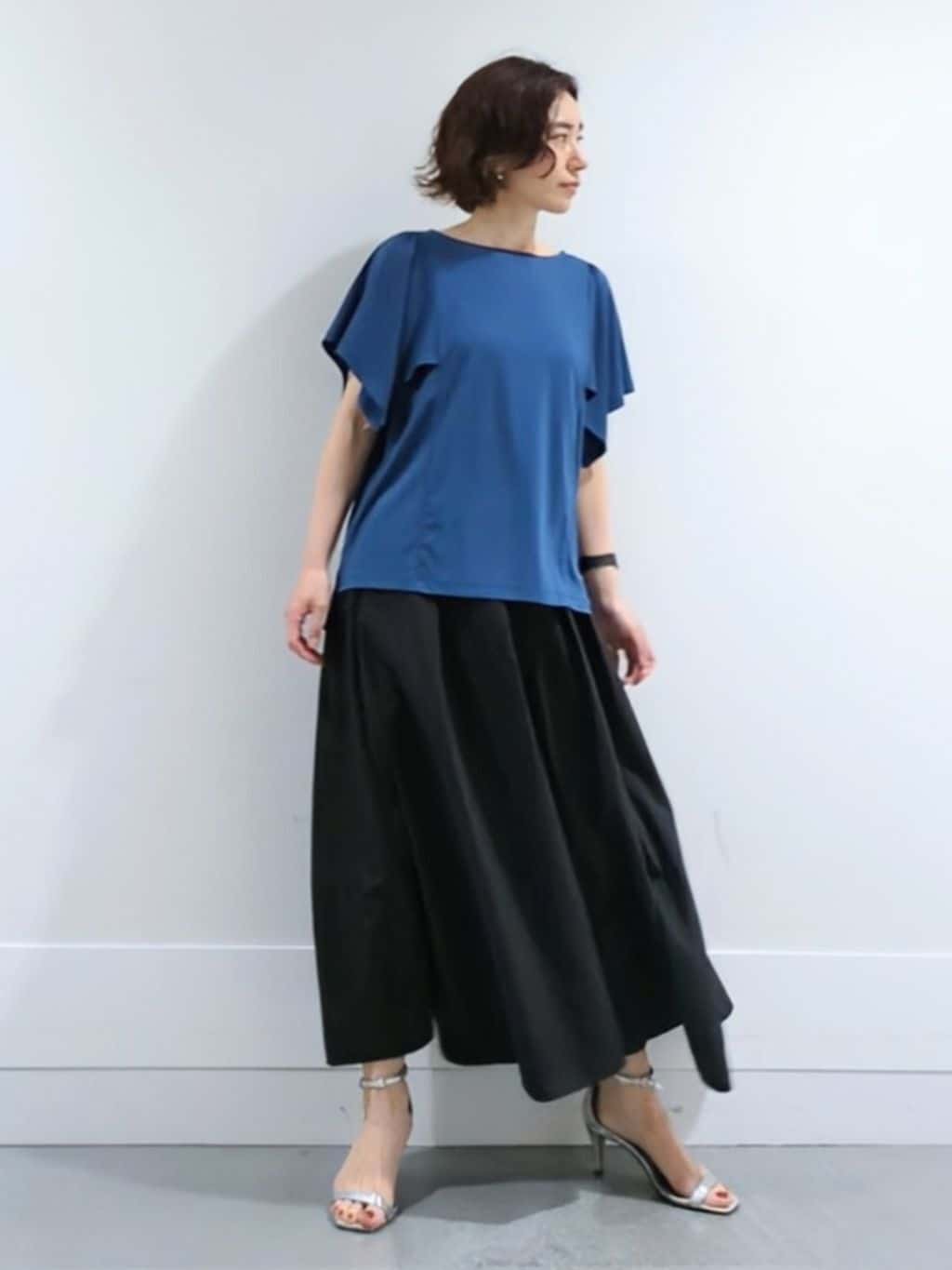 ミズタさんの「UNTITLED｜【きれいめ／接触冷感／日本製】ハンカチスリーブプルオーバー」を使ったコーディネート